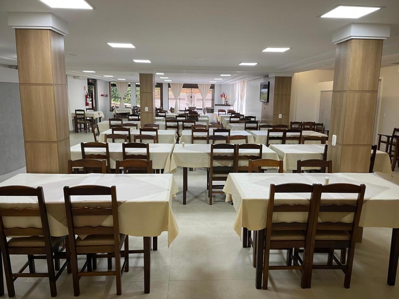 Dona Adelia Hotel E Restaurante Flores da Cunha Exterior foto